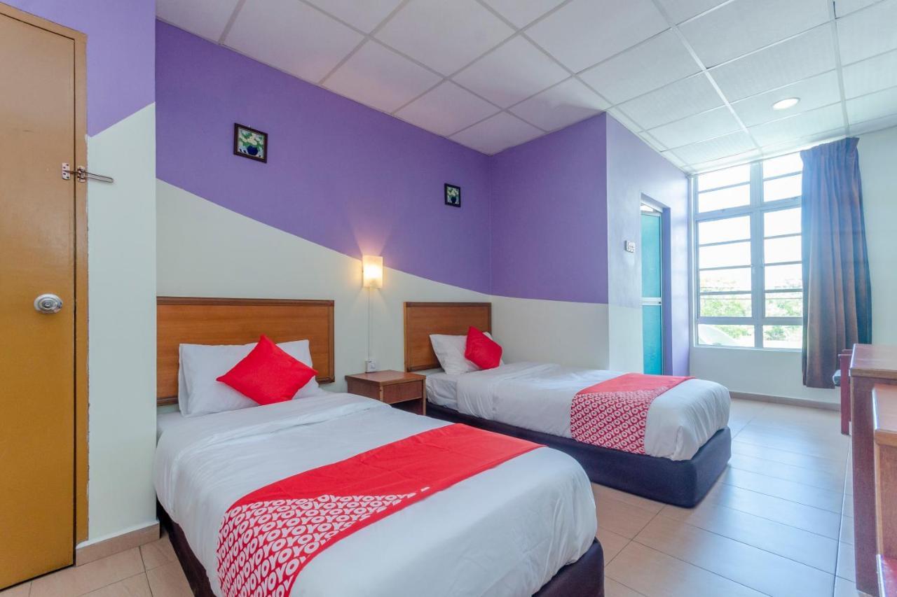 Hotel Oyo 702 D View Mersing Esterno foto