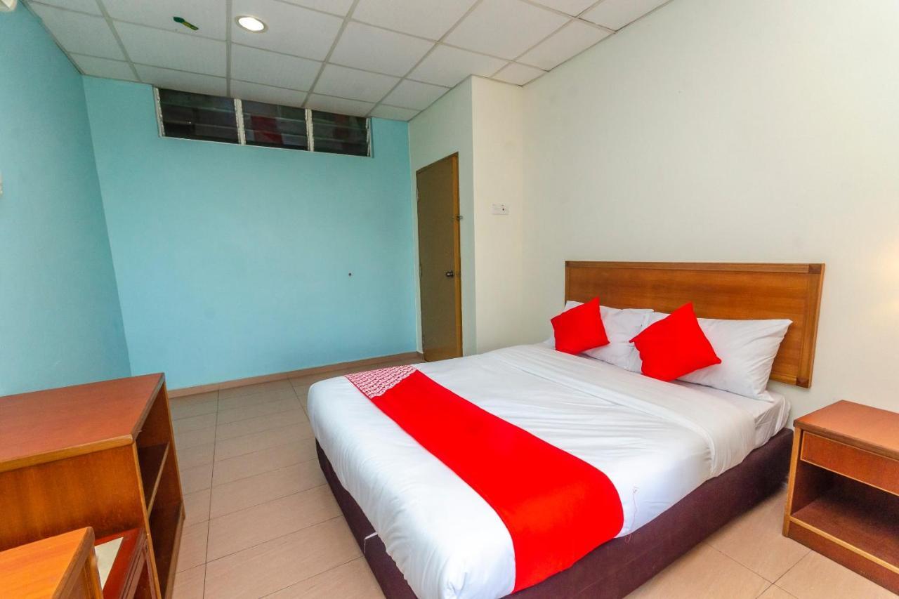 Hotel Oyo 702 D View Mersing Esterno foto