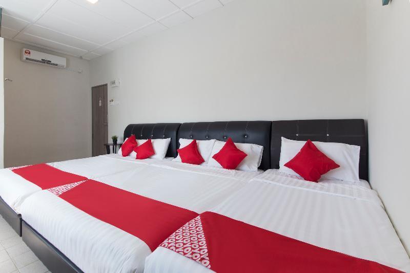 Hotel Oyo 702 D View Mersing Esterno foto