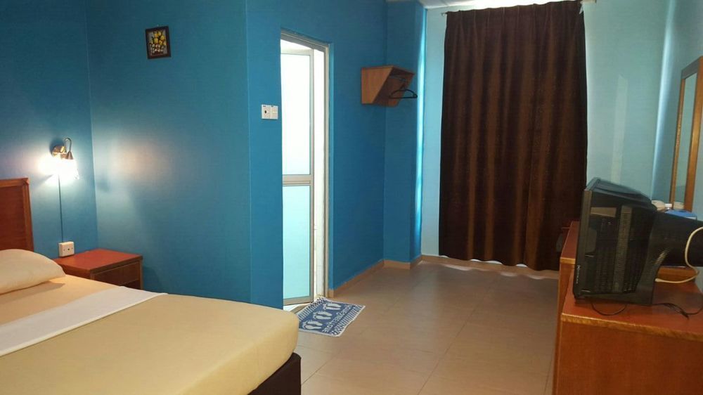 Hotel Oyo 702 D View Mersing Esterno foto