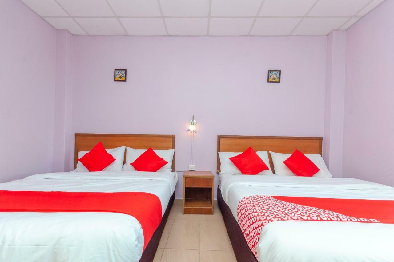 Hotel Oyo 702 D View Mersing Esterno foto