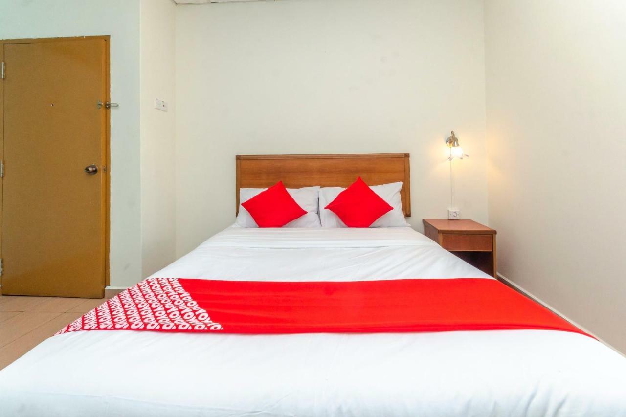 Hotel Oyo 702 D View Mersing Esterno foto
