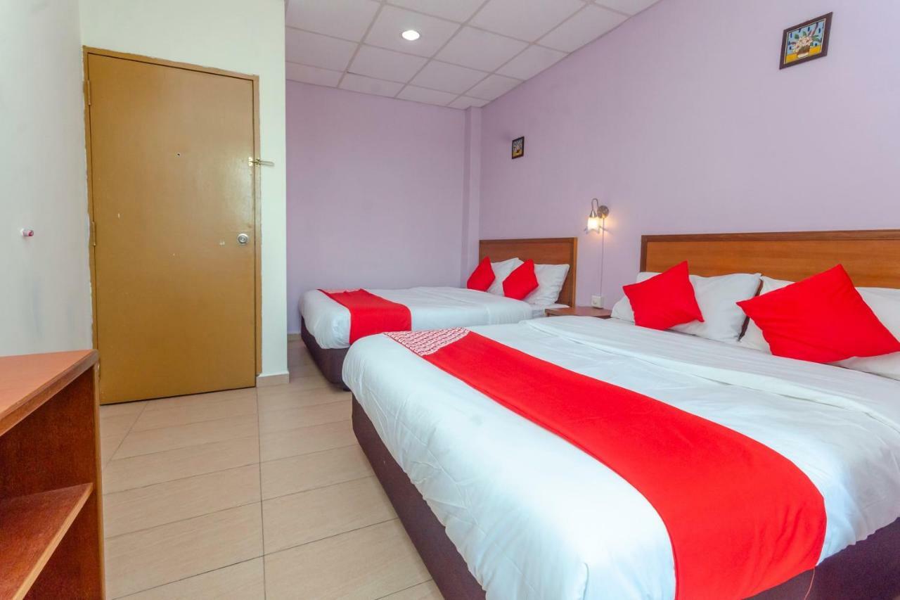 Hotel Oyo 702 D View Mersing Esterno foto