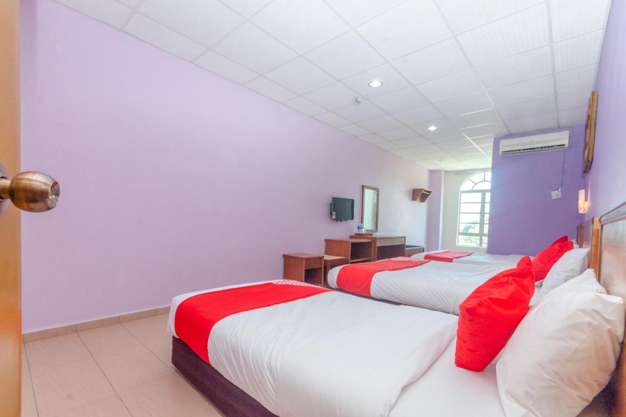 Hotel Oyo 702 D View Mersing Esterno foto
