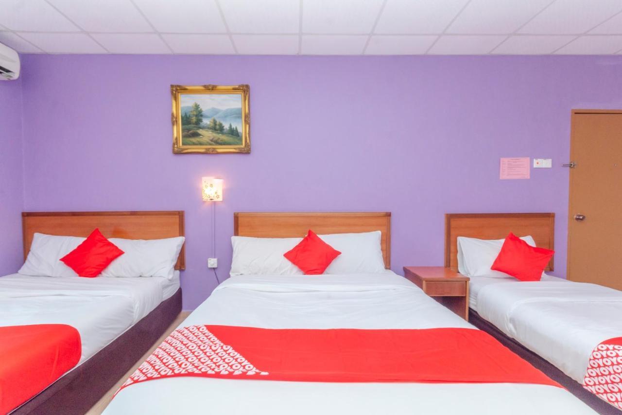 Hotel Oyo 702 D View Mersing Esterno foto